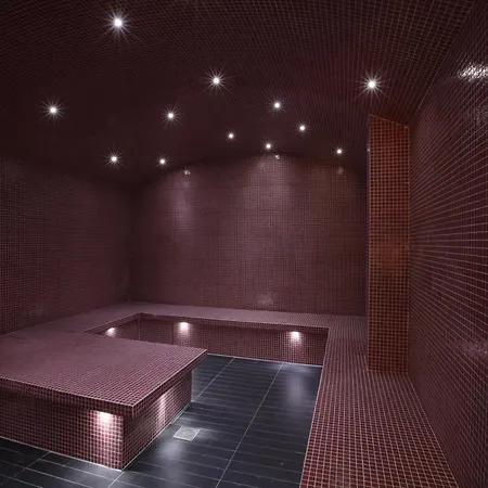 מלון Oz'inn & 5*